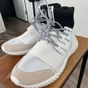 Brand new in box Adidas Tubular Doom 10.5